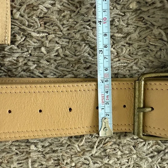 Free people belt. Tool belt look. Size small. Leather suede. Beige color. - Picture 4 of 10
